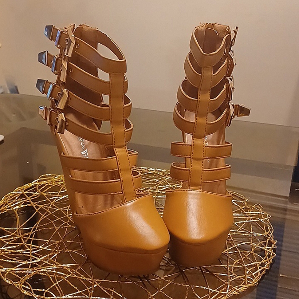 Nature Breeze-Camel Color Platform  Style shoe Sizes: 6.5,7, 7.5 8.5,9&10